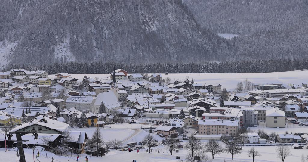 Hotel Goldener Stern Abtenau Dış mekan fotoğraf