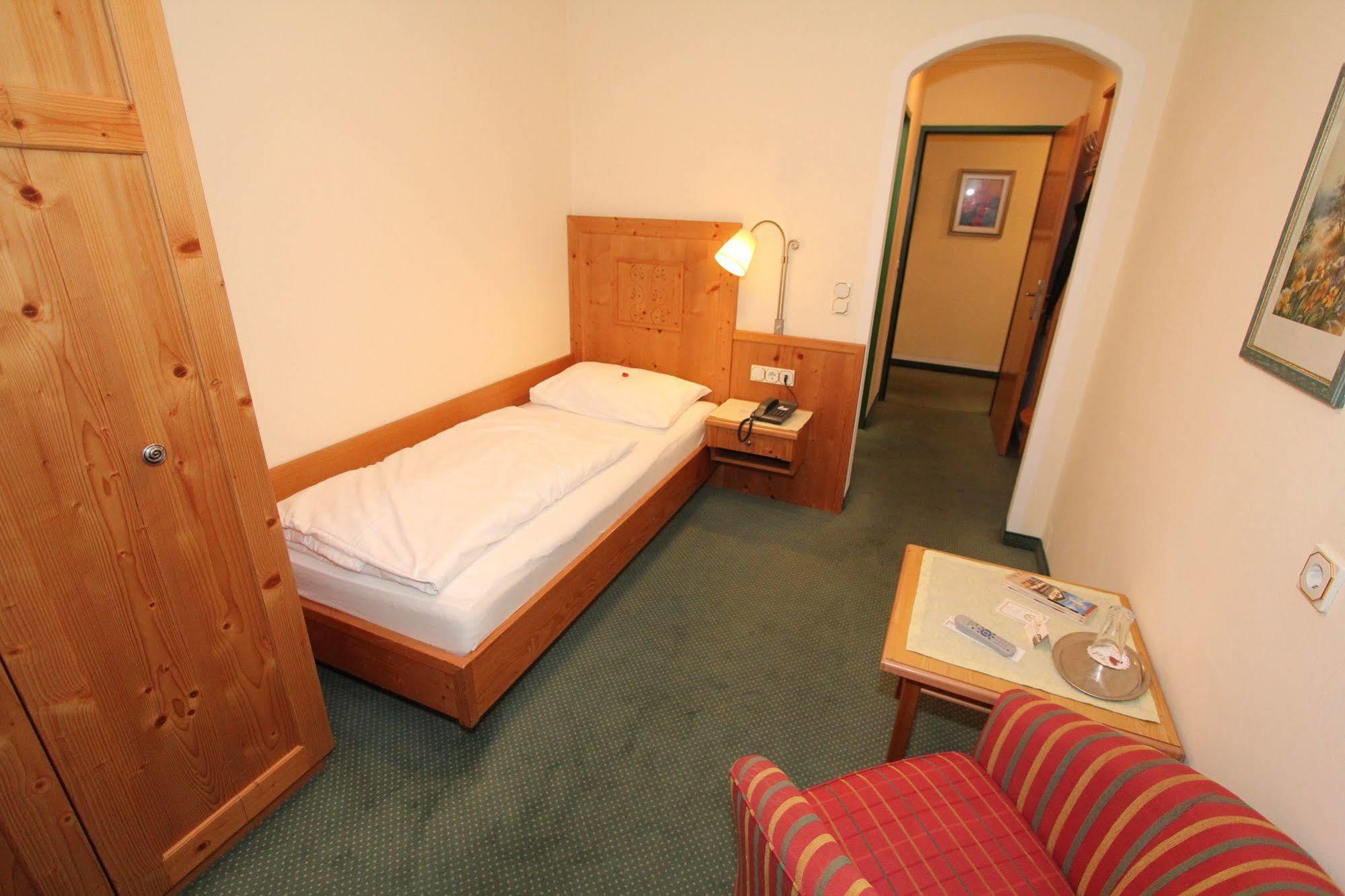 Hotel Goldener Stern Abtenau Dış mekan fotoğraf
