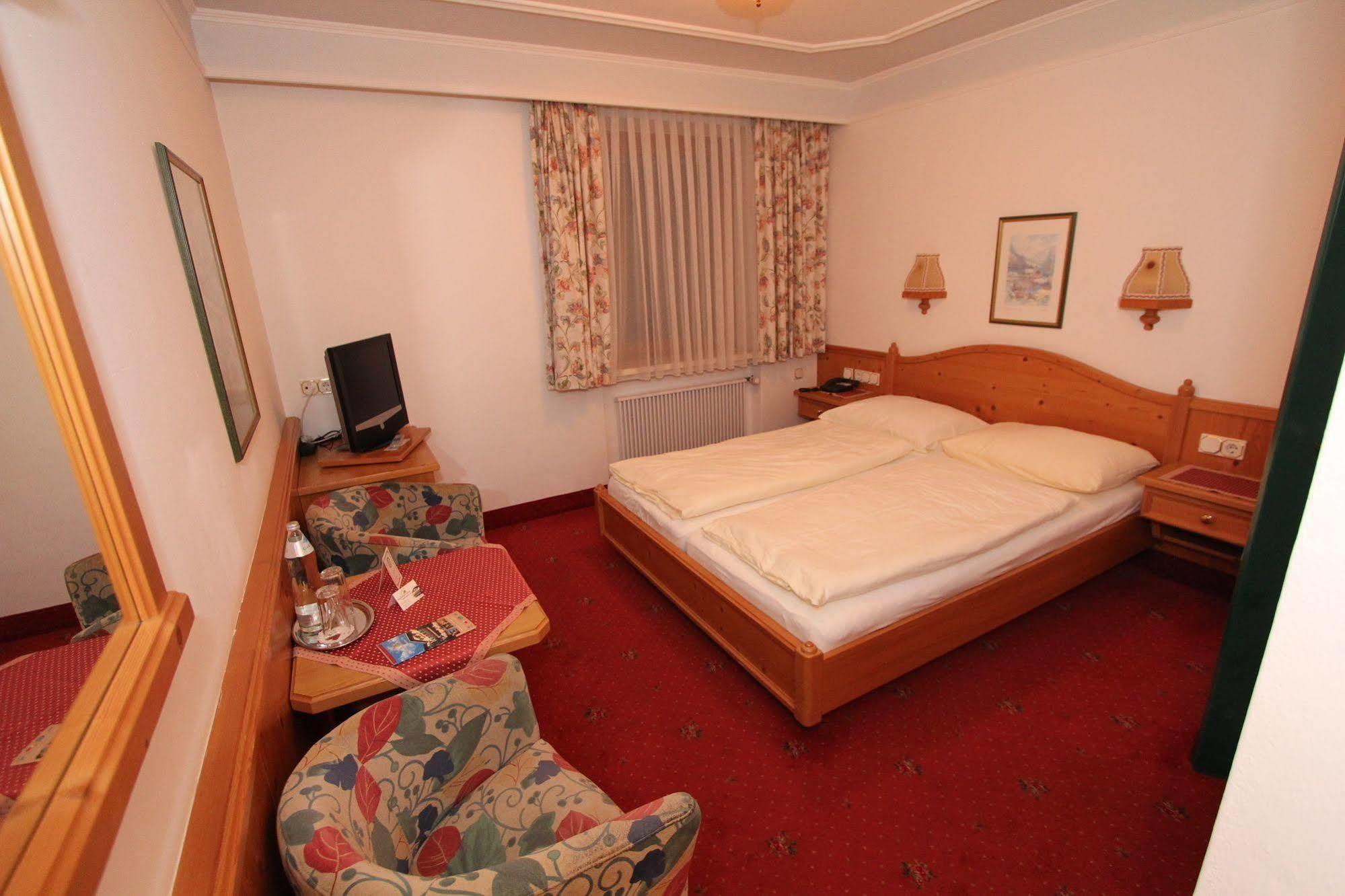Hotel Goldener Stern Abtenau Dış mekan fotoğraf